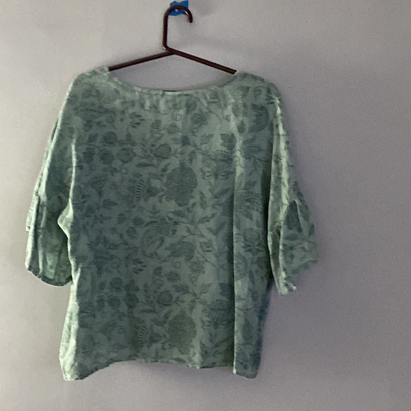 Viola Borghi Sage Linen Top. Size L - Picture 4 of 4
